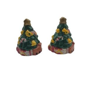 Hometrends Earthenware Christmas Tree Salt‎ & Pepper Shakers